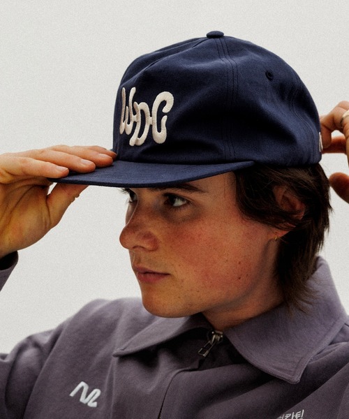 M TO R(ムウトアール)の「【WDC x M】LOGO CAP(キャップ・レディース・ネイビー・FREE)」の1枚目の写真