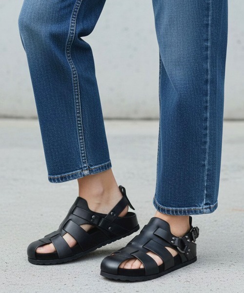 ASH(アッシュ)の「アッシュ【TRENDY】スタッズグルカサンダル フラット 3cmヒール(サンダル・レディース・ブラック/ブラウン・38/36/37/39/35)」の19枚目の写真