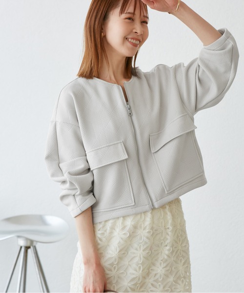 ROPE' PICNIC(ロペピクニック)の「幾何柄ジャガードショート丈ブルゾン(ブルゾン・レディース・オフホワイト/ブラック/ライトグレー・38)」の12枚目の写真