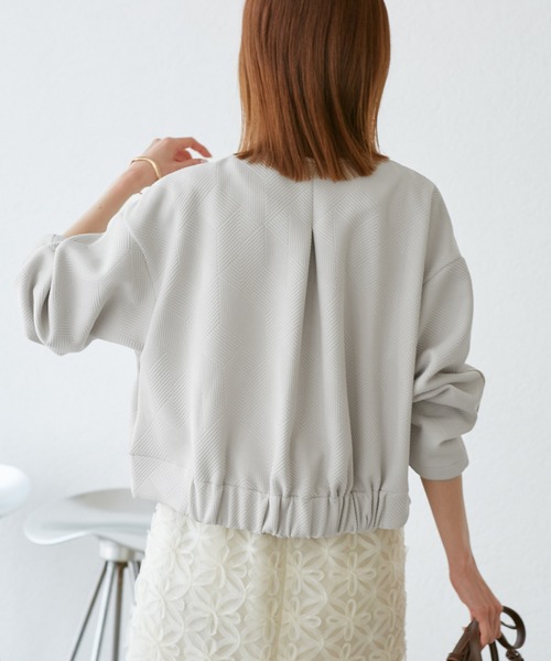 ROPE' PICNIC(ロペピクニック)の「幾何柄ジャガードショート丈ブルゾン(ブルゾン・レディース・オフホワイト/ブラック/ライトグレー・38)」の14枚目の写真