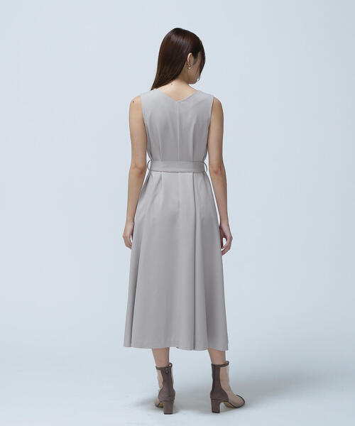 NATURAL BEAUTY BASIC(ナチュラルビューティーベーシック)の「◇ベルテッドトレンチジャンスカ(ジャンパースカート・レディース・ネイビー/ベージュ・MEDIUM/SMALL/P/S)」の12枚目の写真