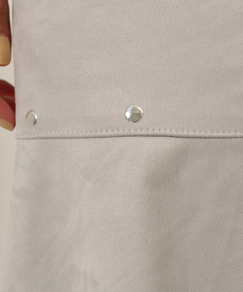 TINA：JOJUN（ティーナジョジュン）の「フェイクスエード ミディ丈スカート TINA：JOJUN（スカート・レディース・ベージュ/ライトグレー・M/S）」の5枚目の写真