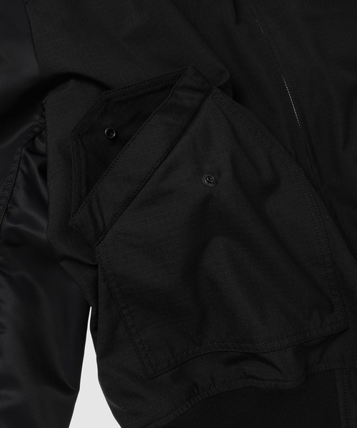 COMME des GARCONS HOMME(コム デ ギャルソン・オム)の「エステルウールリップストップ ミリタリージャケット(ミリタリージャケット・メンズ・ブラック・XS/S/M/L)」の4枚目の写真