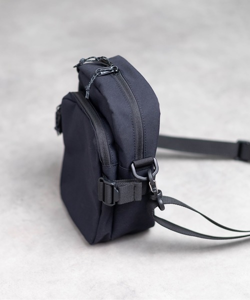 Gramicci(グラミチ)の「【GRAMICCI(グラミチ) 】CORDURA MINI SHOULDER BAG(ショルダーバッグ・メンズ・オリーブ/ブラック・FREE)」の13枚目の写真
