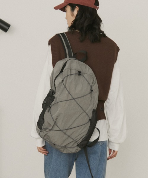 MERLOT（メルロー）の「【A4サイズ収納可能】ドローストリングナイロンバックパック（バックパック/リュック・レディース・ブルー/グレー/ブラック・FREE）」の9枚目の写真