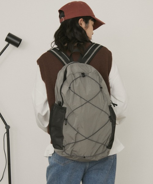 MERLOT（メルロー）の「【A4サイズ収納可能】ドローストリングナイロンバックパック（バックパック/リュック・レディース・ブルー/グレー/ブラック・FREE）」の8枚目の写真