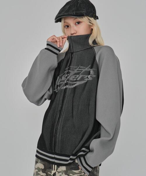 WEGO(ウィゴー)の「WEGO/ラグラングラフィックニットブルゾン(カーディガン/ボレロ・メンズ・オフホワイト/ブラック・MEDIUM/LARGE)」の1枚目の写真