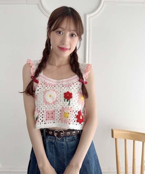 Loueme（ルエム）の「フラワークロシェフリルベスト（ベスト・レディース・ライトグリーン/ピンク/ライトブルー・FREE）」の20枚目の写真