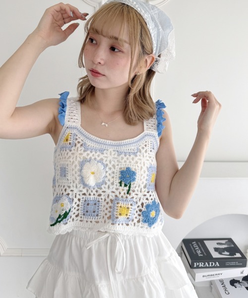 Loueme（ルエム）の「フラワークロシェフリルベスト（ベスト・レディース・ライトグリーン/ピンク/ライトブルー・FREE）」の12枚目の写真