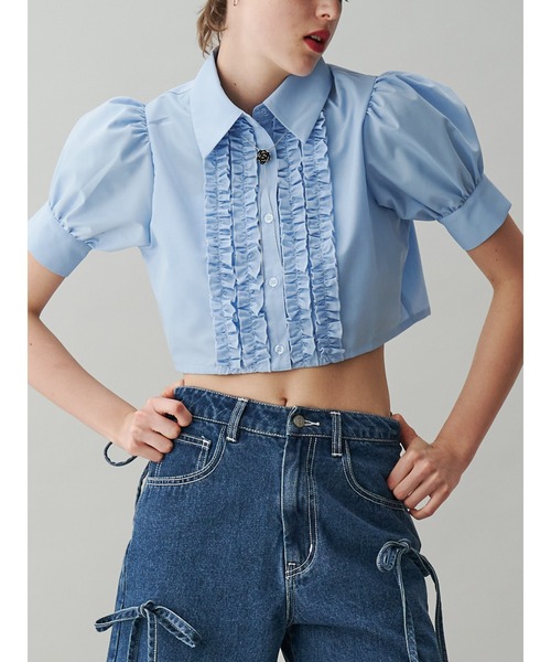 jouetie(ジュエティ)の「クロップドフリルブラウス(シャツ/ブラウス・レディース・ブラック/ブルー/オフホワイト・MEDIUM)」の3枚目の写真