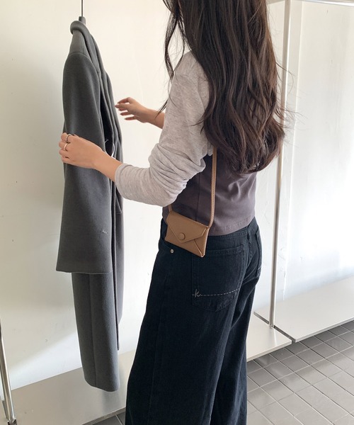 Chiina（チーナ）の「Chiina / 4Way ショルダーミニポーチ（ショルダーバッグ・レディース・ホワイト/ライトブルー/ブラック/ベージュ/ブラウン/レッド/キャメル・FREE）」の18枚目の写真