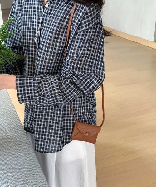 Chiina（チーナ）の「Chiina / 4Way ショルダーミニポーチ（ショルダーバッグ・レディース・ホワイト/ライトブルー/ブラック/ベージュ/ブラウン/レッド/キャメル・FREE）」の15枚目の写真