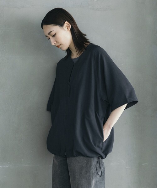 FREAK'S STORE(フリークスストア)の「FREAK’S STORE/フリークスストア 速乾素材 リラックスフィット ノーカラー ベースボールシャツ ショートスリーブ リネン風 ホームケア/LINEN LIKE N/C BB SHT(シャツ/ブラウス・メンズ・グリーン/ブラック/オフホワイト/サックスブルー/チャコールグレー・LARGE/MEDIUM/SMALL)」の13枚目の写真