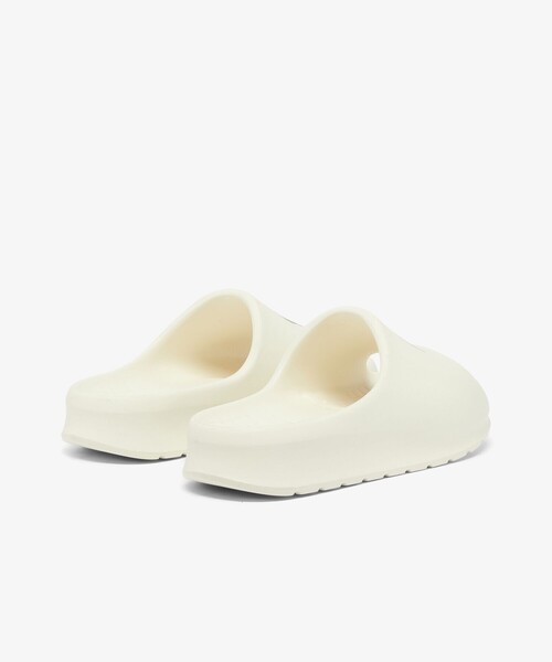 LACOSTE（ラコステ）の「レディース SERVE SLIDE 2.0 224 6 CFA（サンダル・レディース・ホワイト×グリーン・22.5cm/23.5cm/24.0cm/25.0cm）」の3枚目の写真