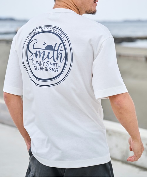 Sunny Smith(サニースミス)の「【SUNNY SMITH】バックサークルロゴプリントTシャツ(Tシャツ/カットソー・メンズ・スモークグレー/ホワイト・LARGE/MEDIUM)」の2枚目の写真