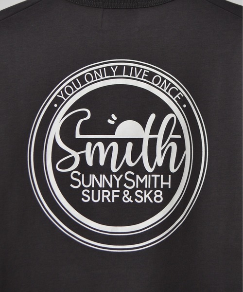 Sunny Smith(サニースミス)の「【SUNNY SMITH】バックサークルロゴプリントTシャツ(Tシャツ/カットソー・メンズ・スモークグレー/ホワイト・LARGE/MEDIUM)」の19枚目の写真