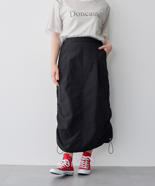 anyfee（エニフィー）の「【anyfee/プラスサイズ】撥水ドロストカーゴスカート（スカート・レディース・アイボリー/ブラック/カーキ・3L/LL/4L/5L）」の15枚目の写真
