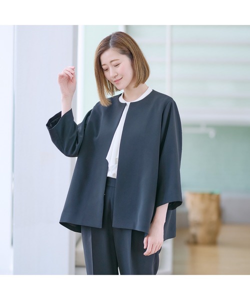 AOYAMA（アオヤマ）の「【時短に！ビジパシリーズ】〈２点セット〉ヘビロテスーツ｜Aラインジャケット＋テーパードパンツ/ブラック/通勤＆オフィス＆入卒＆セレモニー＆オケージョン｜自宅で洗える・ストレッチ・防止シワ｜（スーツセット・レディース・ブラック/ネイビー/ベージュ・M/L/LL/S）」の11枚目の写真