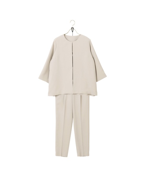 AOYAMA（アオヤマ）の「【時短に！ビジパシリーズ】〈２点セット〉ヘビロテスーツ｜Aラインジャケット＋テーパードパンツ/ブラック/通勤＆オフィス＆入卒＆セレモニー＆オケージョン｜自宅で洗える・ストレッチ・防止シワ｜（スーツセット・レディース・ブラック/ネイビー/ベージュ・M/L/LL/S）」の18枚目の写真