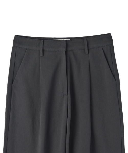 marjour(マージュール)の「COTTON TUCK PANTS(その他パンツ・レディース・ネイビー系・MEDIUM)」の8枚目の写真