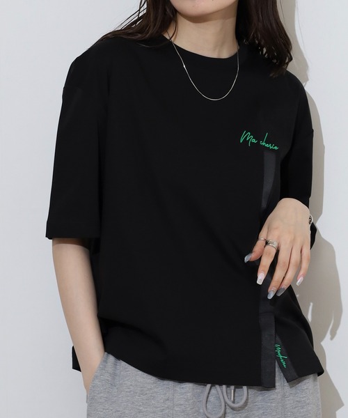 BRODIAEA(ブローディア)の「BRODIAEA テープリボンスリット半袖Tシャツ(Tシャツ/カットソー・レディース・ブラック/マスタード/オフホワイト/カーキ・40)」の1枚目の写真