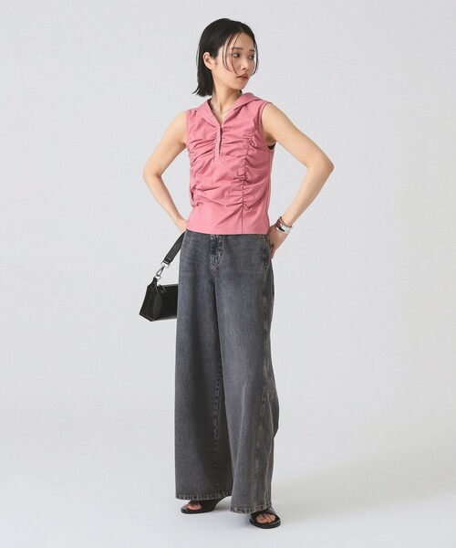 Ray BEAMS(レイビームス)の「シャーリング ノースリーブ フーディ トップス(Tシャツ/カットソー・レディース・ブラック/ピンク・ONE SIZE)」の7枚目の写真