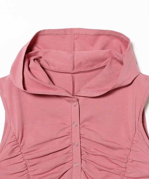 Ray BEAMS(レイビームス)の「シャーリング ノースリーブ フーディ トップス(Tシャツ/カットソー・レディース・ブラック/ピンク・ONE SIZE)」の15枚目の写真