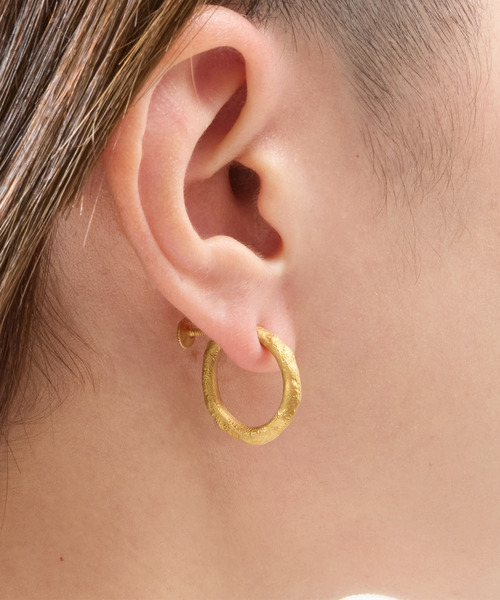 GILD(ギルド)の「GILD ギルド / Large atypical hoop clip on earring シルバー925ラージエイティピカルフープクリップオンイヤリング 片耳用 / G251-ER02(イヤリング・メンズ・シルバー/プラチナム/ゴールド・FREE)」の3枚目の写真