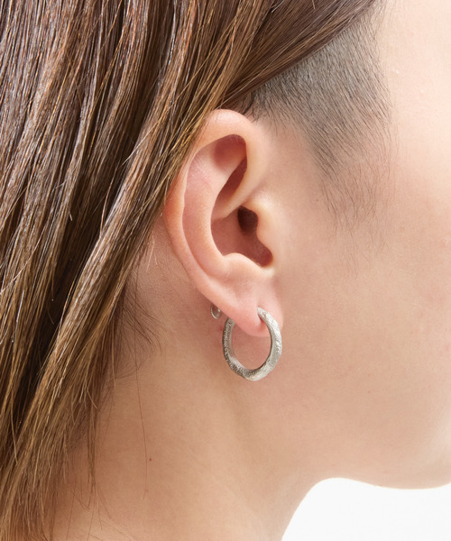 GILD(ギルド)の「GILD ギルド / Large atypical hoop clip on earring シルバー925ラージエイティピカルフープクリップオンイヤリング 片耳用 / G251-ER02(イヤリング・メンズ・シルバー/プラチナム/ゴールド・FREE)」の6枚目の写真