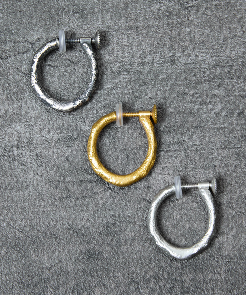 GILD(ギルド)の「GILD ギルド / Large atypical hoop clip on earring シルバー925ラージエイティピカルフープクリップオンイヤリング 片耳用 / G251-ER02(イヤリング・メンズ・シルバー/プラチナム/ゴールド・FREE)」の4枚目の写真