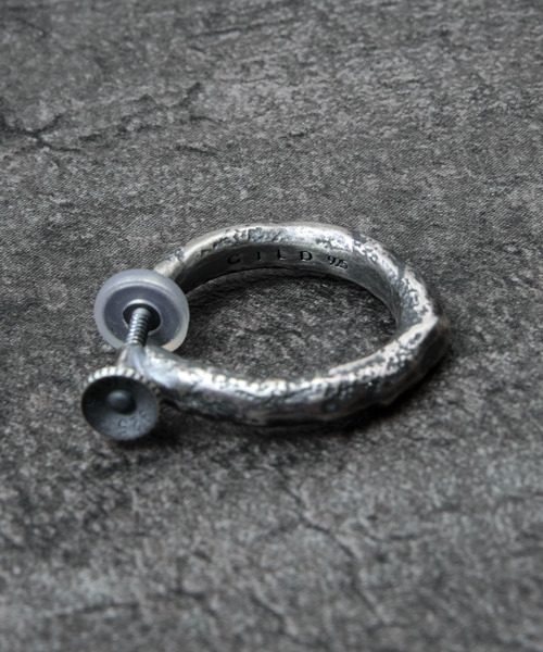 GILD(ギルド)の「GILD ギルド / Large atypical hoop clip on earring シルバー925ラージエイティピカルフープクリップオンイヤリング 片耳用 / G251-ER02(イヤリング・メンズ・シルバー/プラチナム/ゴールド・FREE)」の11枚目の写真