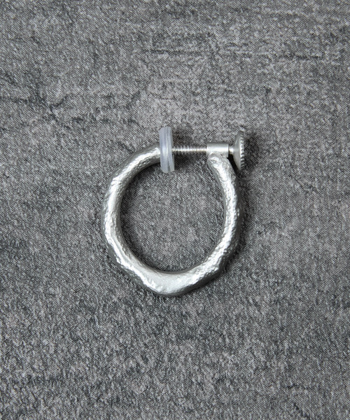 GILD(ギルド)の「GILD ギルド / Large atypical hoop clip on earring シルバー925ラージエイティピカルフープクリップオンイヤリング 片耳用 / G251-ER02(イヤリング・メンズ・シルバー/プラチナム/ゴールド・FREE)」の16枚目の写真