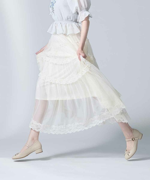 an another angelus（アンアナザーアンジェラス）の「レースフリルチュールスカート/ fint　フィント　夏服（スカート・レディース・チャコールグレー/オフホワイト/ライトグレー・FREE）」の4枚目の写真