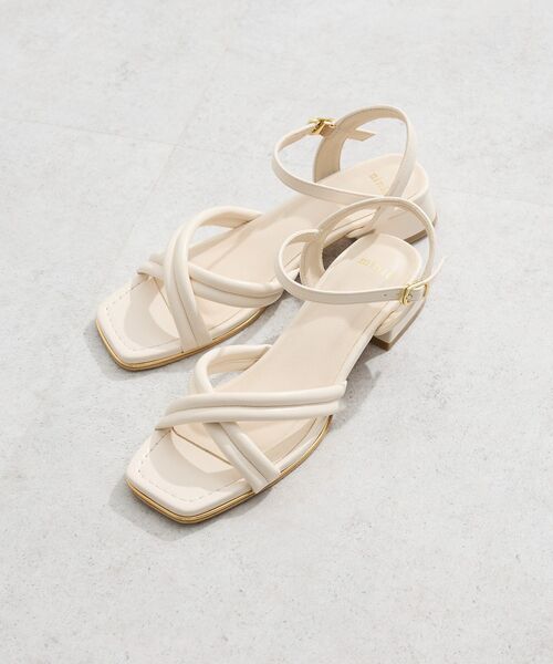 Green　Parks（グリーンパークス）の「・minia チューブストラップサンダル（サンダル・レディース・ブラック/アイボリー・LL/S/M/L）」の2枚目の写真