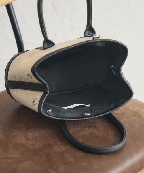 RETRO GIRL(レトロガール)の「2WAYショルダーバッグ(ショルダーバッグ・レディース・レッド/ブラウン/ブラック・ONE SIZE)」の19枚目の写真