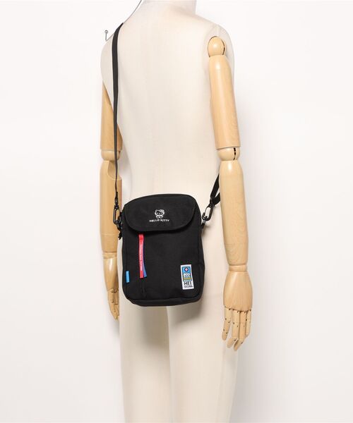MEI OCEAN(メイオーシャン)の「ハローキティ×メイオーシャン ミニショルダーバッグ(ショルダーバッグ・レディース・ブラック・FREE)」の5枚目の写真