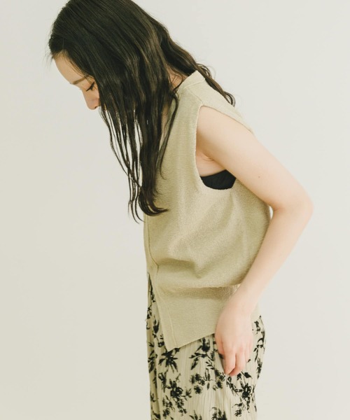 ITEMS URBANRESEARCH（アイテムズ アーバンリサーチ）の「ブークレジップベスト（ベスト・レディース・モカ/ベージュ/ネイビー・FREE）」の5枚目の写真