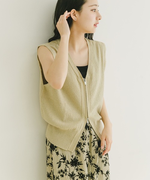 ITEMS URBANRESEARCH（アイテムズ アーバンリサーチ）の「ブークレジップベスト（ベスト・レディース・モカ/ベージュ/ネイビー・FREE）」の7枚目の写真