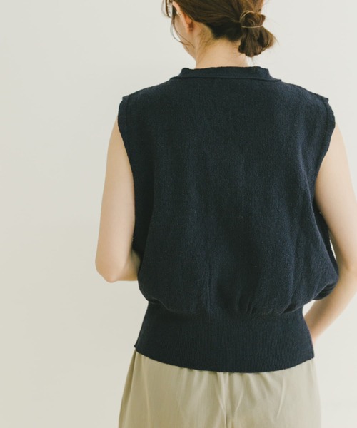 ITEMS URBANRESEARCH（アイテムズ アーバンリサーチ）の「ブークレジップベスト（ベスト・レディース・モカ/ベージュ/ネイビー・FREE）」の17枚目の写真