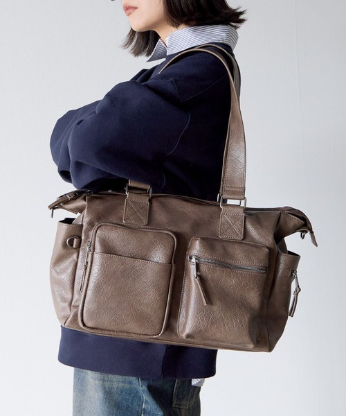 UNISEX/PCポケット付き/500mlペットボトルも入る》10ポケットボストン