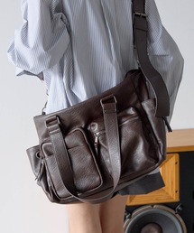 PBLIM（ページボーイリム）の「《UNISEX/PCポケット付き/500mlペットボトルも入る》10ポケットボストンバッグ（ボストンバッグ）」