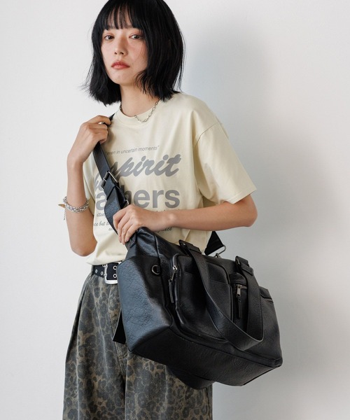 UNISEX/PCポケット付き/500mlペットボトルも入る》10ポケットボストン