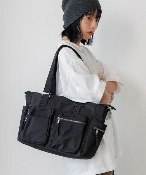 UNISEX/PCポケット付き/500mlペットボトルも入る》10ポケットボストン