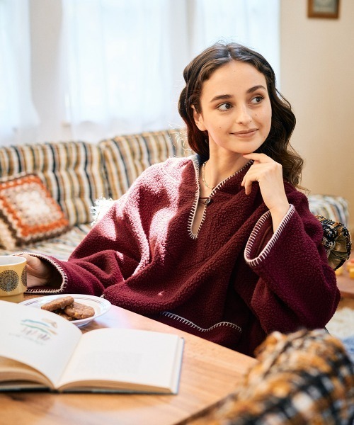 KRIFF MAYER Lady's Collection（クリフメイヤーレディースコレクション）の「【軽い・暖かい】フリースメキシカンパーカー（パーカー・レディース・ナチュラル/ワインレッド/ミント/ネイビー・MEDIUM/LARGE）」の4枚目の写真