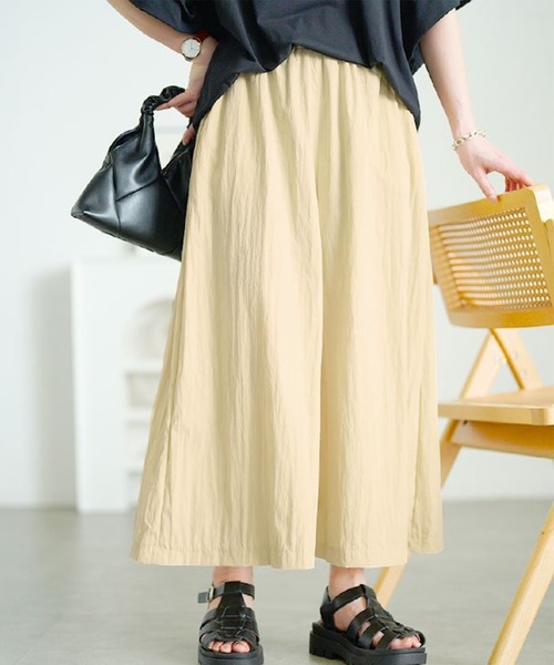 GOLDJAPAN(ゴールドジャパン)の「タックギャザーワイドパンツ【大きいサイズ対応】(その他パンツ・レディース・グレー/ベージュ/ブラック/アイボリー・LL/3L/4L/5L)」の2枚目の写真