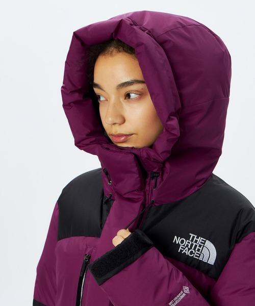THE NORTH FACE（ザノースフェイス）の「THE NORTH FACE Womens Short Baltoro Light Jacket / ザ・ノース・フェイス ウィメンズ ショート バルトロ ライト ジャケット（ダウンジャケット/コート・レディース・ブラック/ネイビー/ピンク・S/M/L/XL）」の4枚目の写真