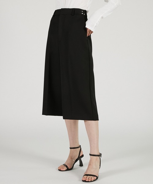 PRANK PROJECT(プランクプロジェクト)の「ロークロッチバミューダパンツ / Low-crotch Bermuda Pants(その他パンツ・レディース・グレー/カーキ/ブラック・38/36)」の8枚目の写真