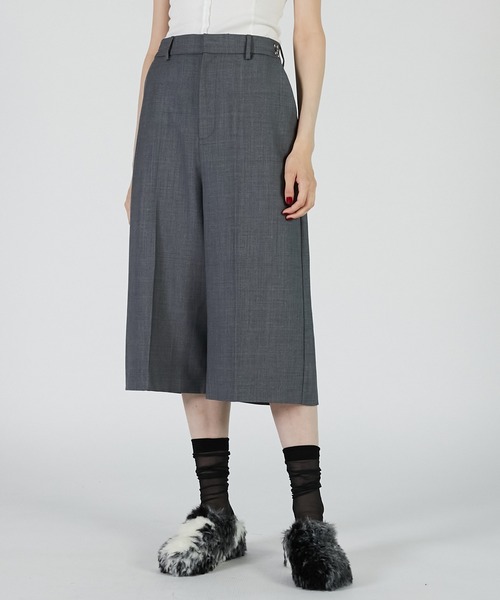 PRANK PROJECT(プランクプロジェクト)の「ロークロッチバミューダパンツ / Low-crotch Bermuda Pants(その他パンツ・レディース・グレー/カーキ/ブラック・38/36)」の15枚目の写真