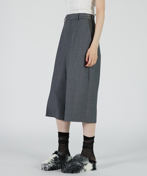 PRANK PROJECT(プランクプロジェクト)の「ロークロッチバミューダパンツ / Low-crotch Bermuda Pants(その他パンツ・レディース・グレー/カーキ/ブラック・38/36)」の16枚目の写真