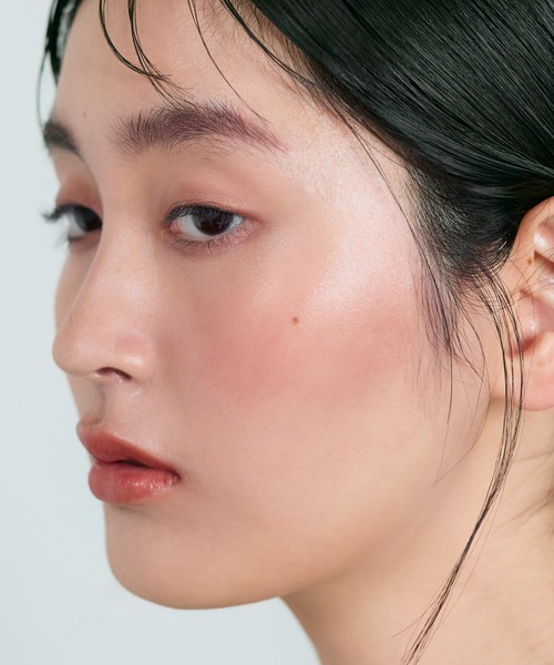 OSAJI（オサジ）の「オサジ ニュアンス チーク フリュイド（チーク・レディース・01 Zankou〈残光〉/02 Egakikata〈描きかた〉・FREE）」の3枚目の写真